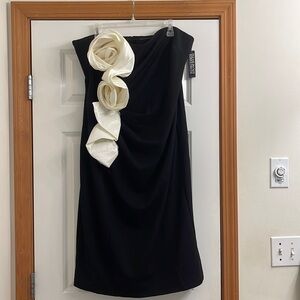 New York and Company strapless white rosette detail dress, xxl